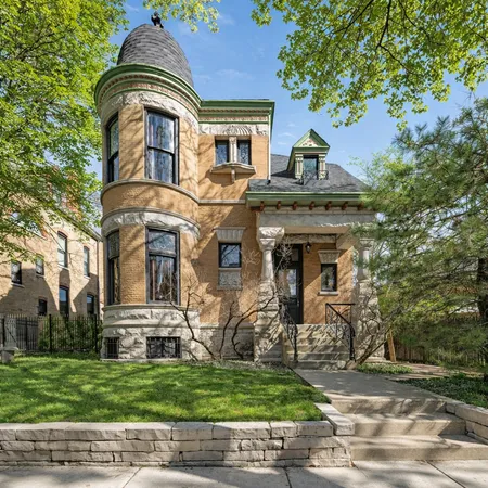 $1,999,750 | 2138 West Caton Street, Chicago, IL 60647