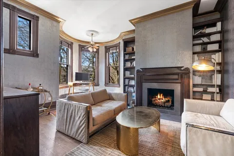 $1,999,750 | 2138 West Caton Street, Chicago, IL 60647