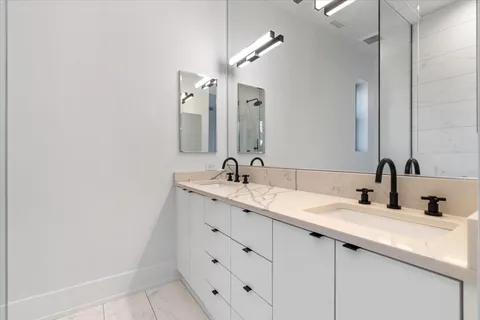 $1,999,750 | 2138 West Caton Street, Chicago, IL 60647