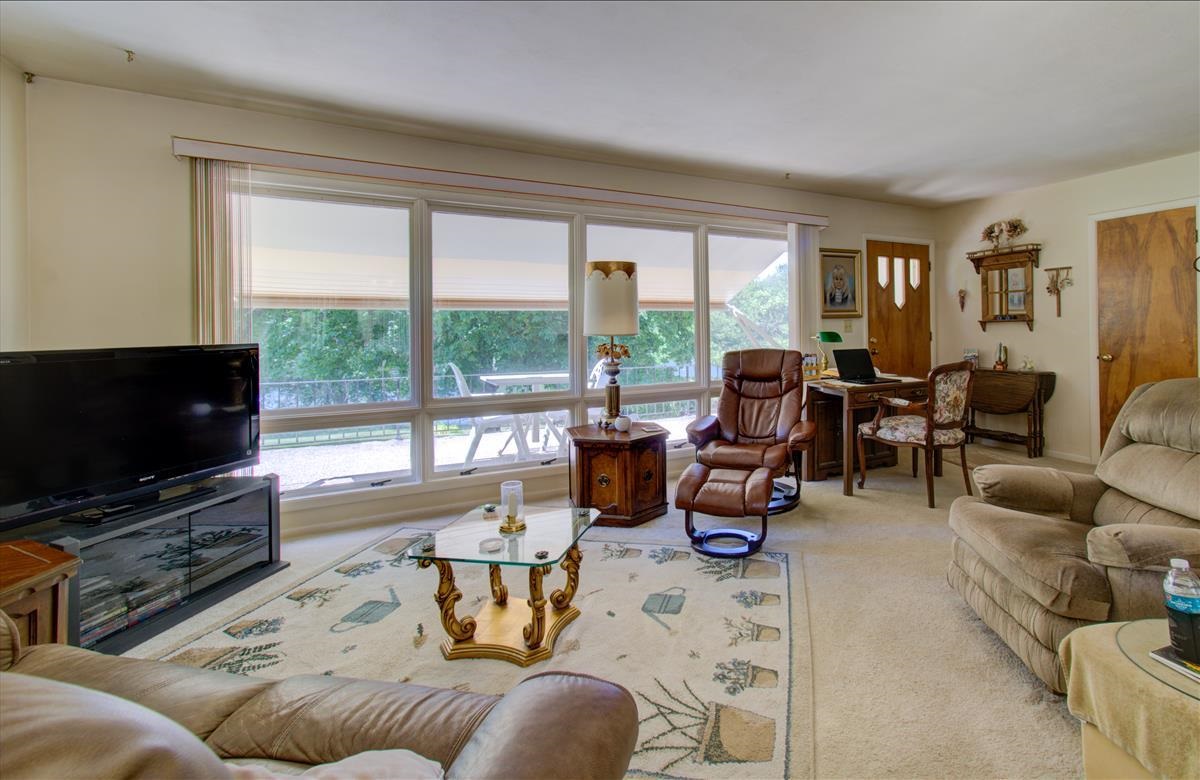 5 Horseshoe Drive Springfield, IL 62702 - Photo 5 of 43 Gallery Image 5