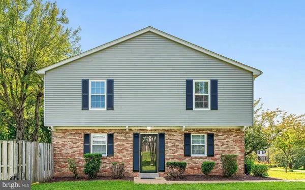 $410,000 | 15001 Cherrydale Drive, Woodbridge, VA 22193