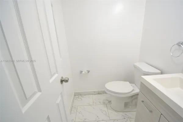 $2,400 | 5040 Southwest 13th Street, Unit 5040, North Lauderdale, FL 33068