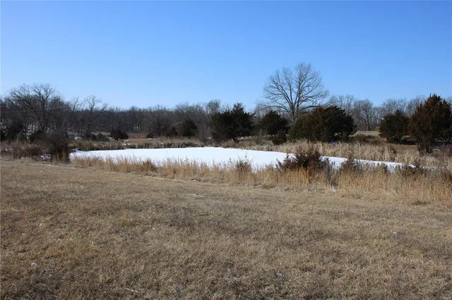 $100,980 | 3 Highway 24, Madison, MO 65263