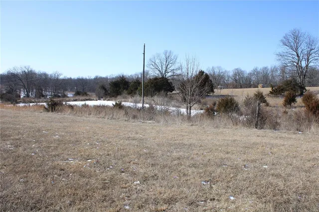 $100,980 | 3 Highway 24, Madison, MO 65263