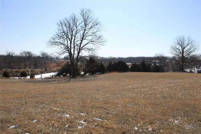 $100,980 | 3 Highway 24, Madison, MO 65263