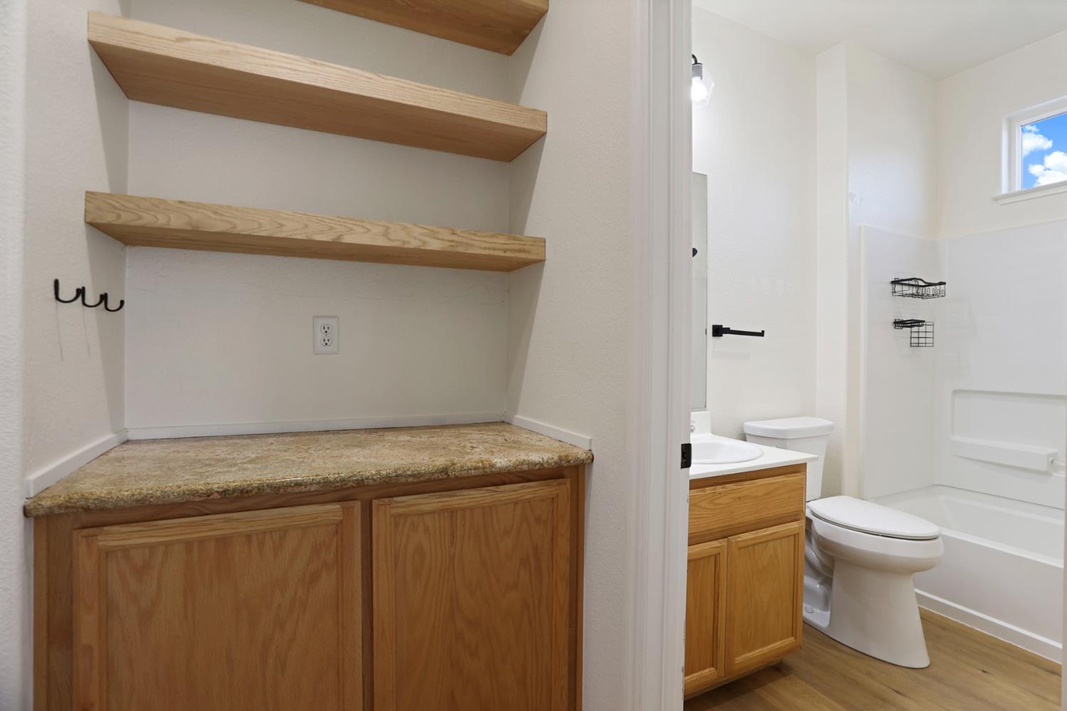 312 Copper Crest Drive Copperopolis, CA 95228 - Photo 27 of 38 a utility room with dryer and washer