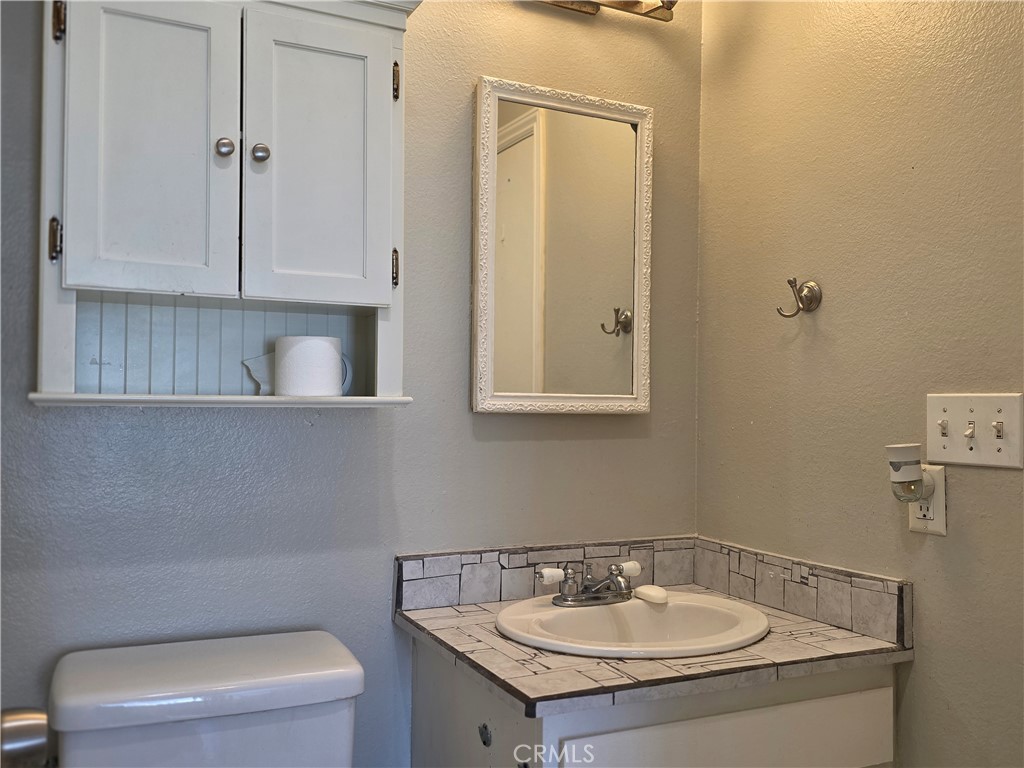11219 Hood Way Stanton, CA 90680 - Photo 13 of 26