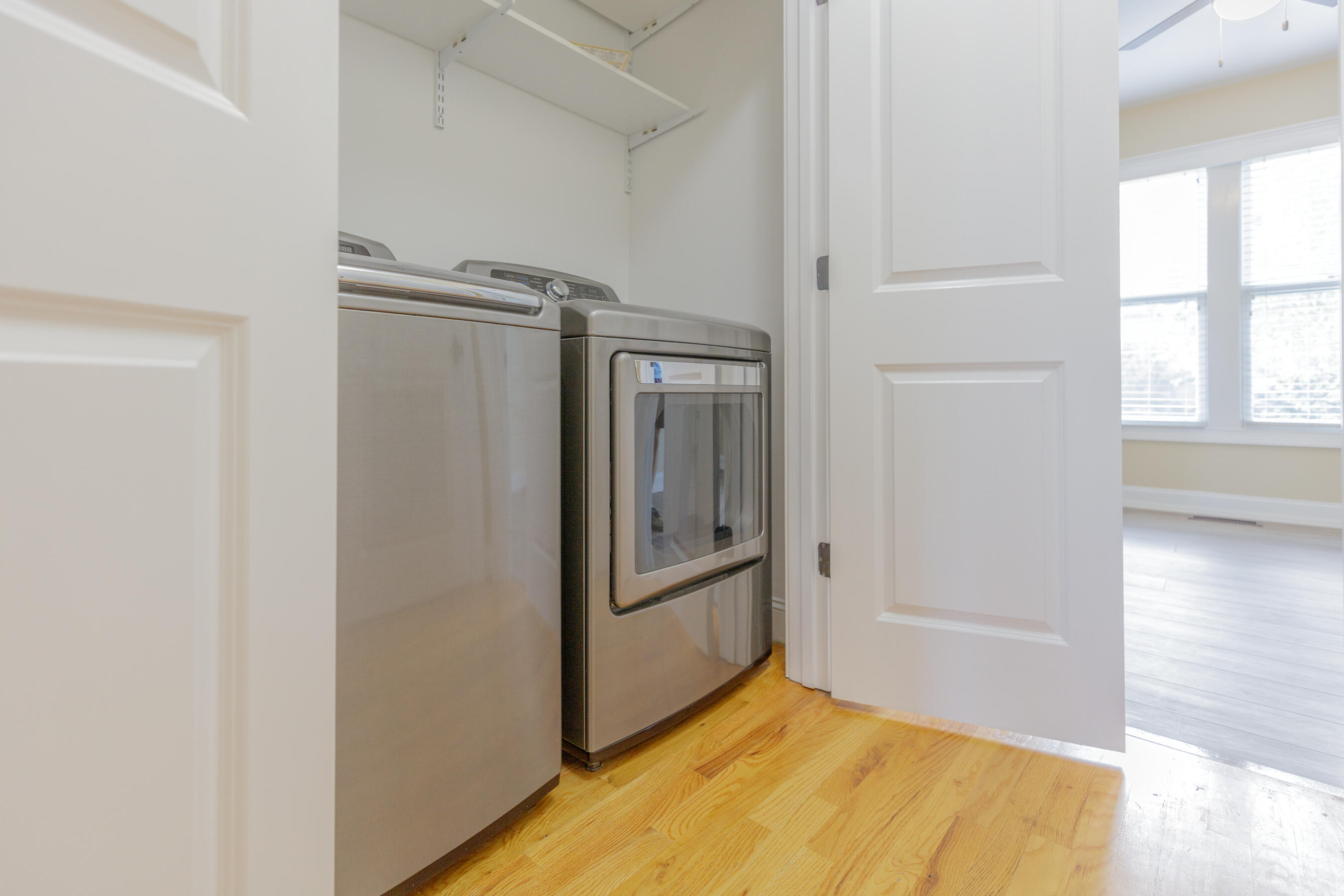 913 Wall Street Chattanooga, TN 37403 - Photo 12 of 24 917 & 913 Wall Street HD-34