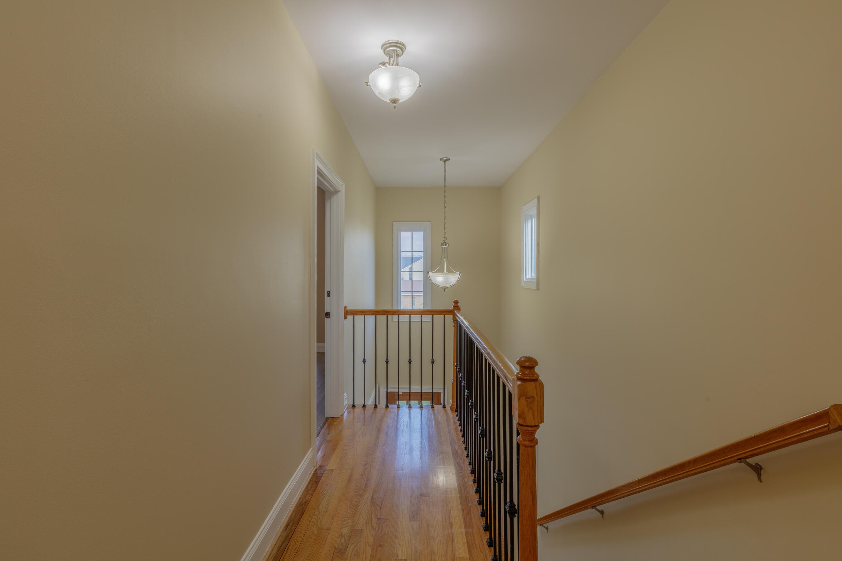 913 Wall Street Chattanooga, TN 37403 - Photo 15 of 24 917 & 913 Wall Street HD-33