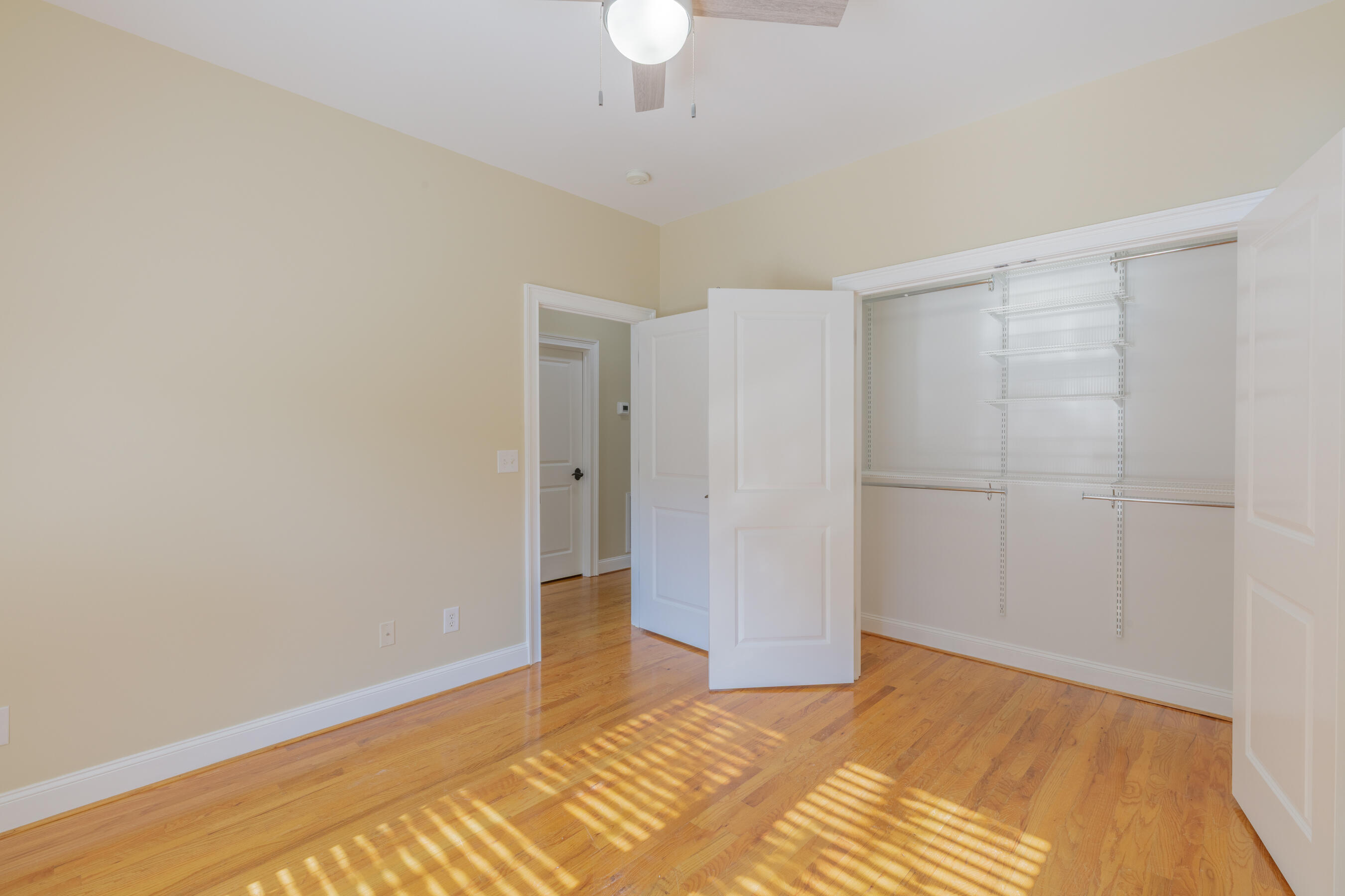 913 Wall Street Chattanooga, TN 37403 - Photo 8 of 24 917 & 913 Wall Street HD-21