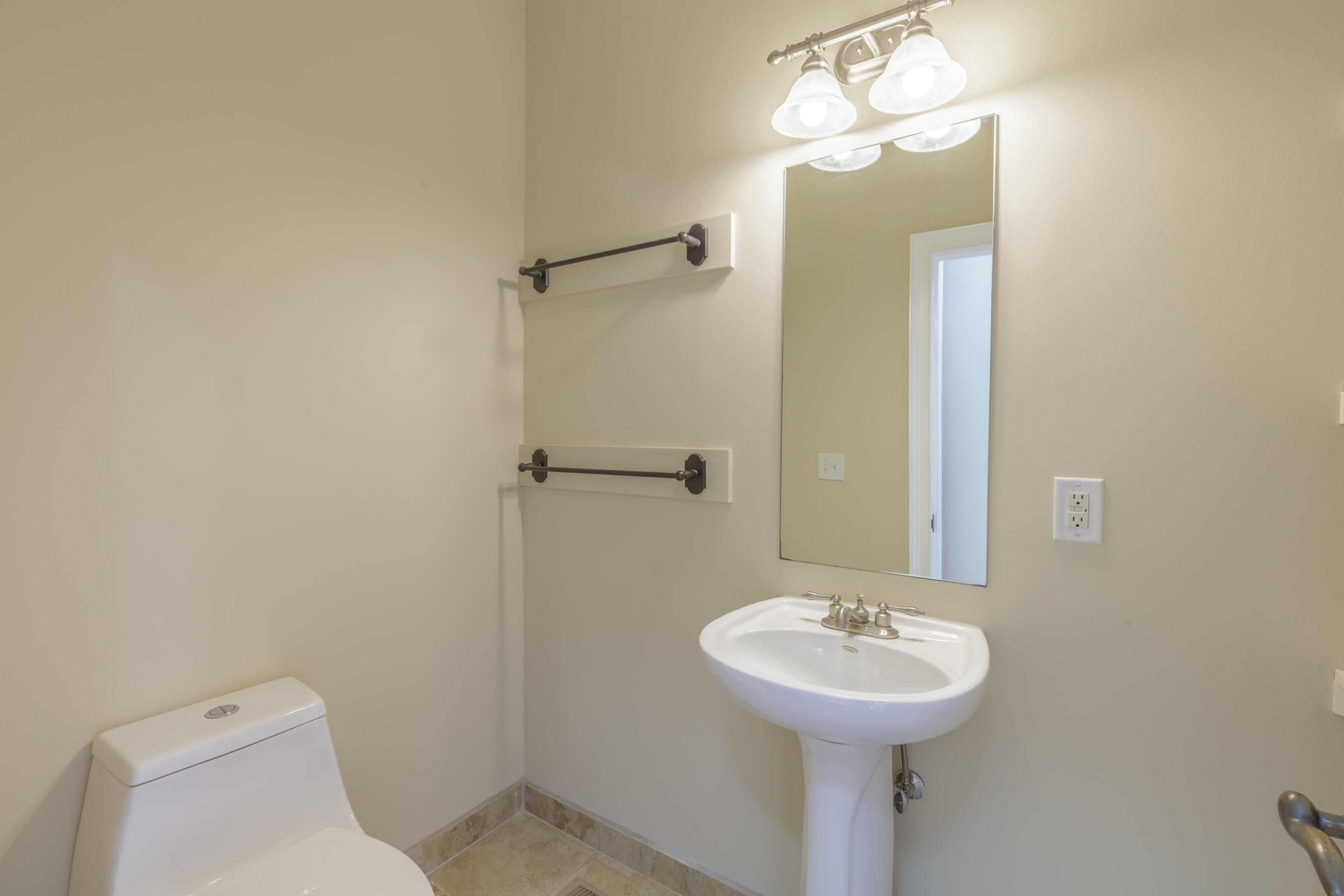 913 Wall Street Chattanooga, TN 37403 - Photo 9 of 24 917 & 913 Wall Street HD-22