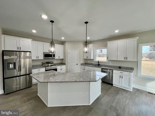 $357,900 | 192 Woodmount Drive, Colonial Beach, VA 22443