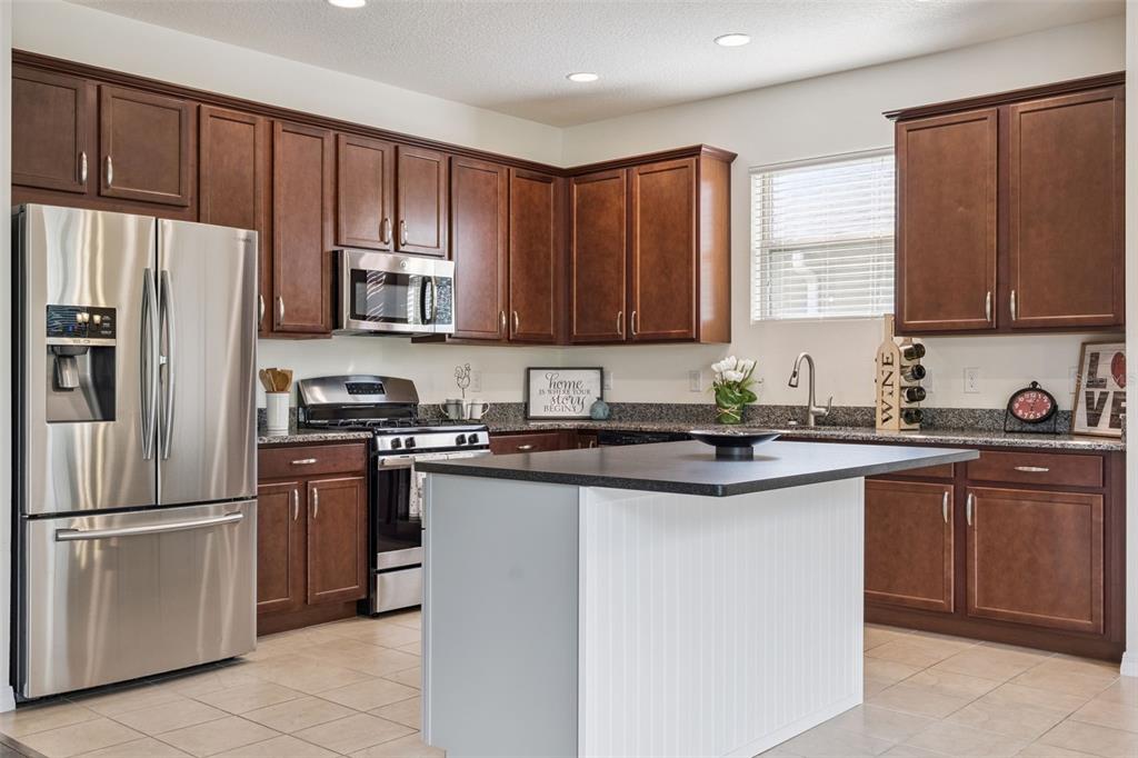 1013 Sadie Ridge Road Clermont, FL 34715 - Photo 4 of 40
