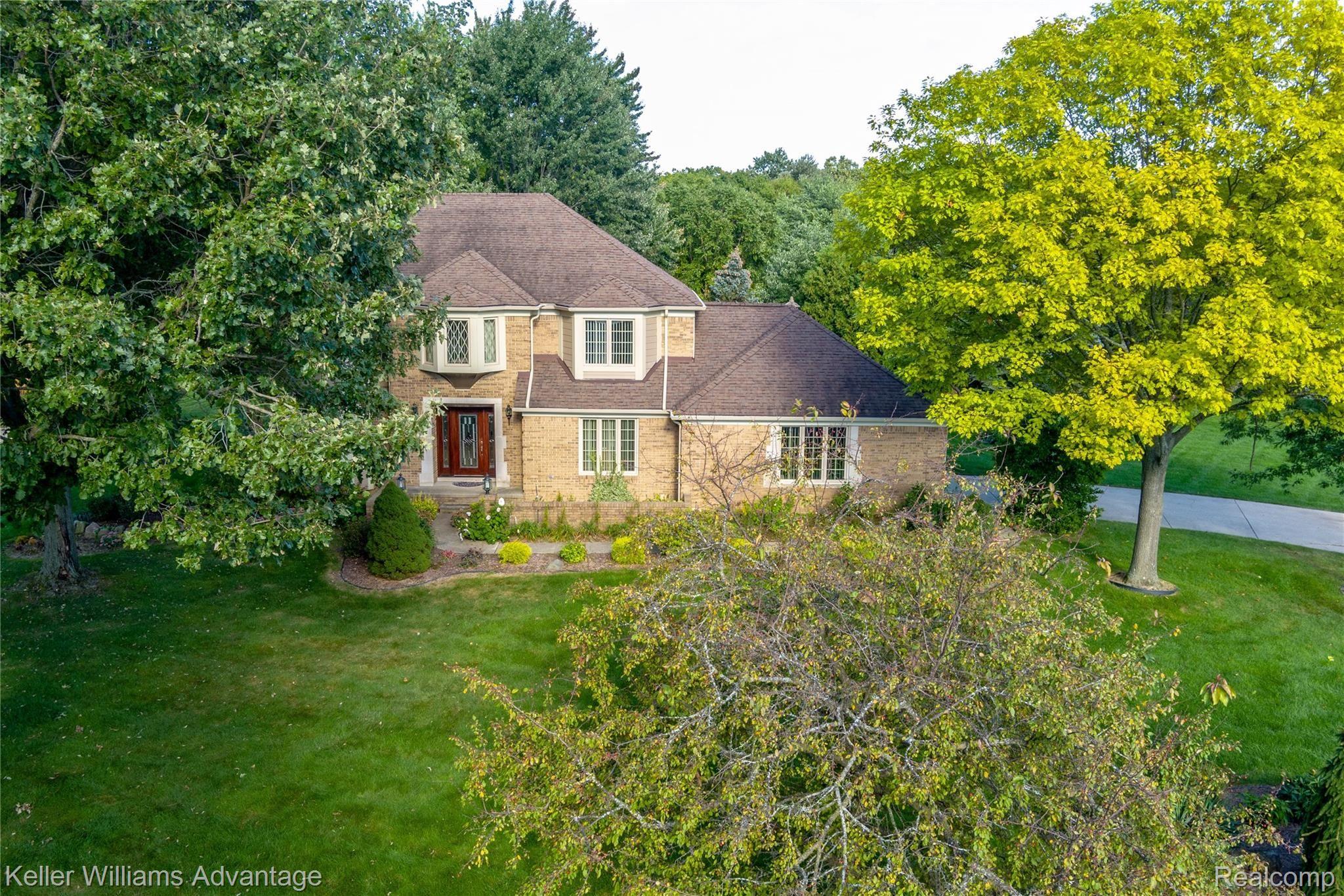 41274 Beacon Road Novi, MI 48375 - Photo 2 of 48 41274 Beacon-1.jpg