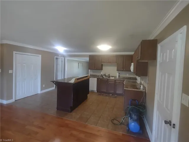 $1,750 | 42 Kirk Street, Thomasville, NC 27360