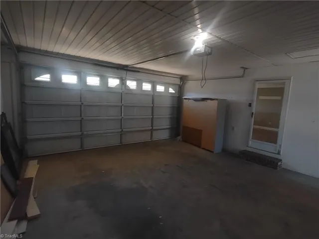 $1,750 | 42 Kirk Street, Thomasville, NC 27360