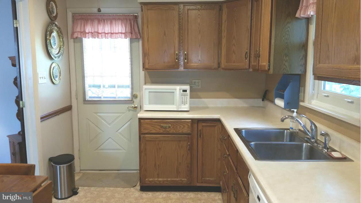3412 Upton Road Baltimore, MD 21234 - Photo 3 of 8 Kitchen