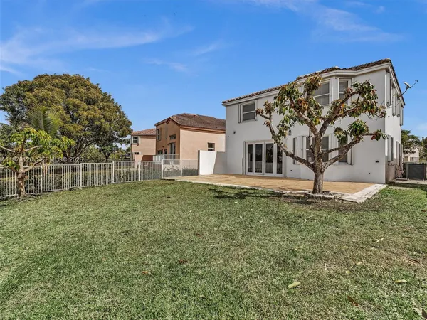 $4,700 | 15363 Northwest 14th Road, Pembroke Pines, FL 33028