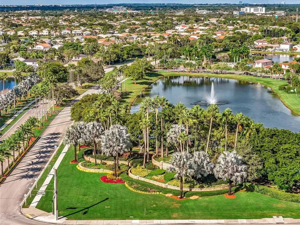 $4,700 | 15363 Northwest 14th Road, Pembroke Pines, FL 33028