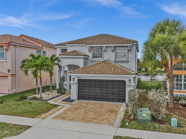 $4,700 | 15363 Northwest 14th Road, Pembroke Pines, FL 33028