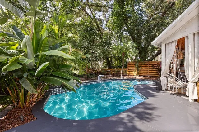 $4,000 | 989 Summer Lakes Drive, Orlando, FL 32835