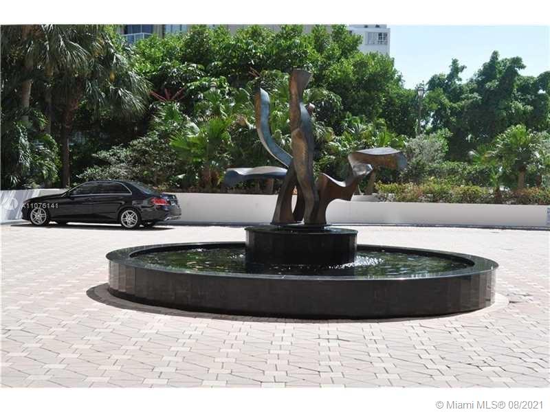 2333 Brickell Avenue, Unit 1406 Miami, FL 33129 - Photo 29 of 38 a view of a house with a yard