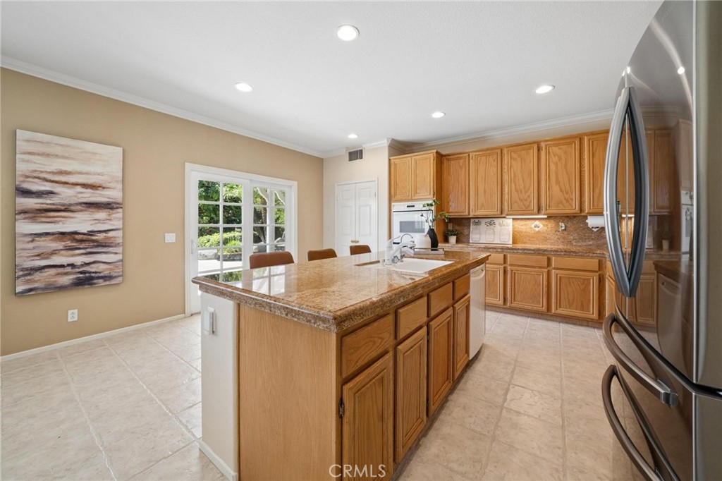 25716 Hood Way Stevenson Ranch, CA 91381 - Photo 17 of 66 Gallery Image 17