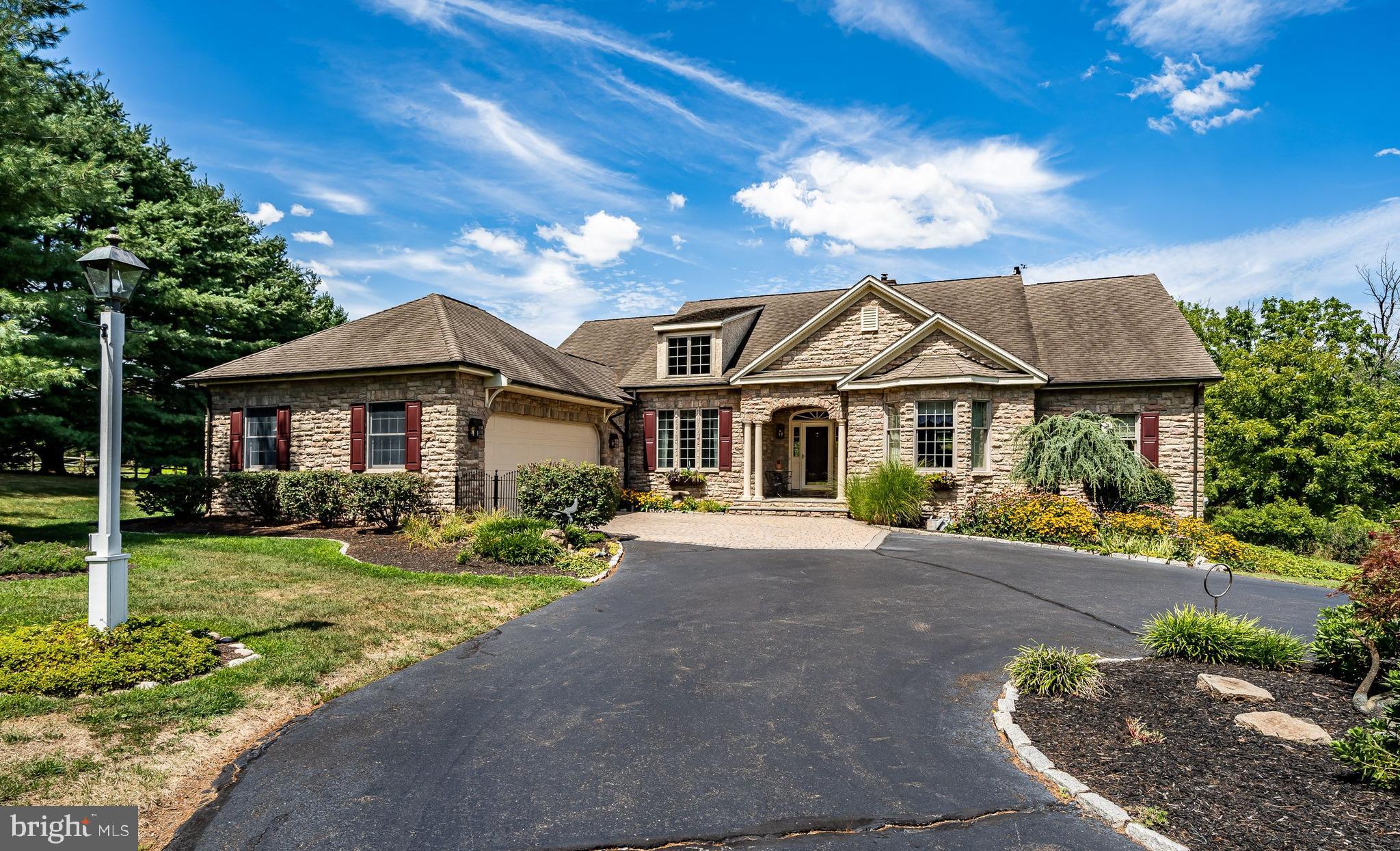 608 Redwing Road Perkasie, PA 18944 - Photo 4 of 81 Gallery Image 4