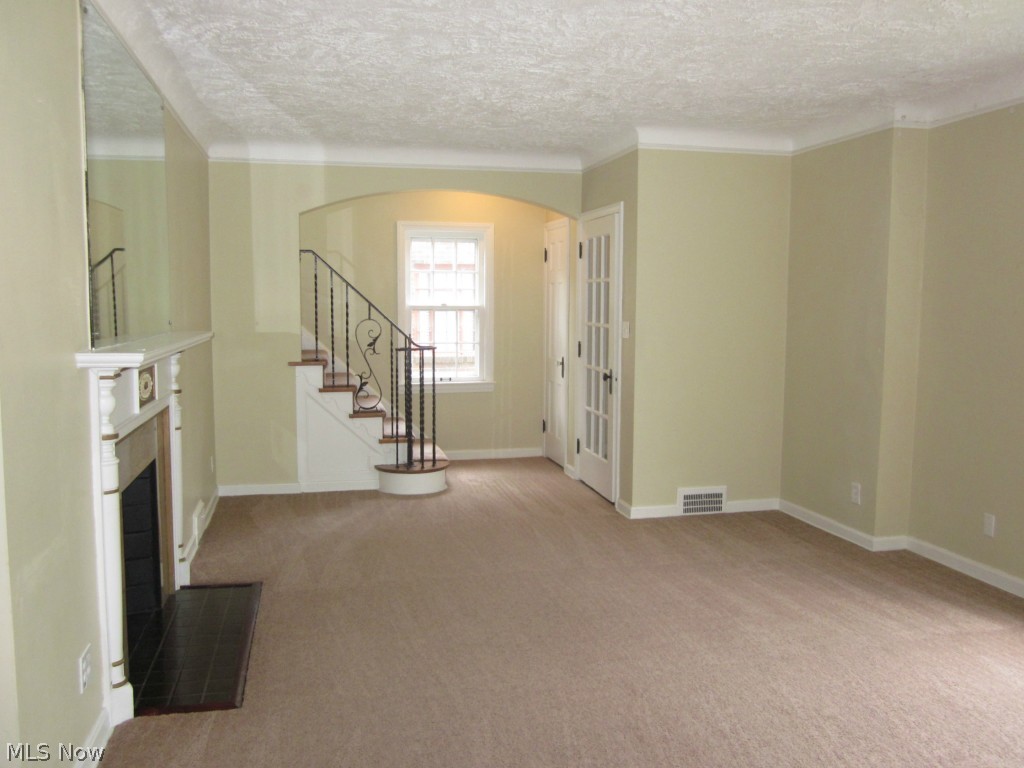 3488 Woodridge Road Cleveland Heights, OH 44121 - Photo 3 of 22