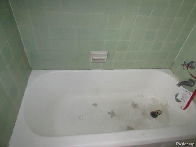 3844 Harvard Road Detroit, MI 48224 - Photo 22 of 32