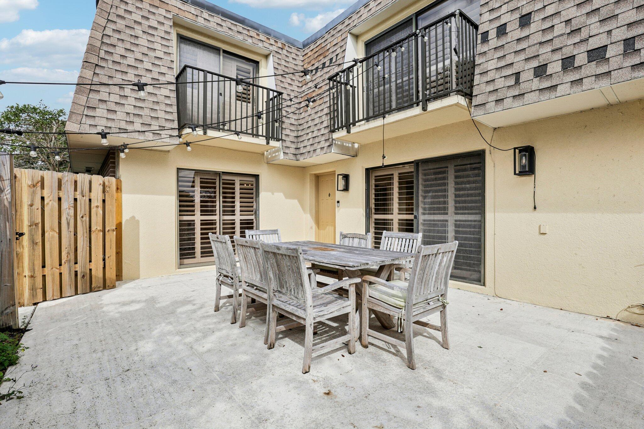 2911 Southwest 22nd Circle, Unit 37B Delray Beach, FL 33445 - Photo 5 of 28 7-web-or-mls-SW 22nd Cir-S0303-007
