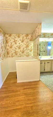 $194,500 | 5650 Benton Street, Zephyrhills, FL 33542