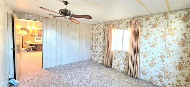 $194,500 | 5650 Benton Street, Zephyrhills, FL 33542