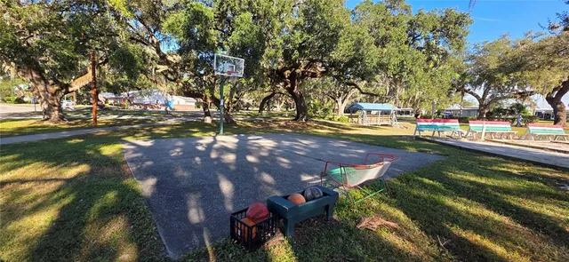 $194,500 | 5650 Benton Street, Zephyrhills, FL 33542