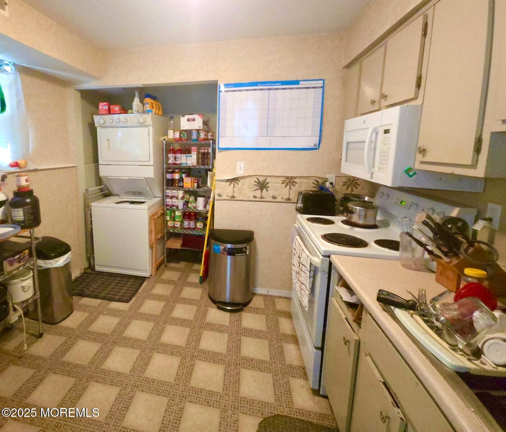 214 Sawmill Road, Unit 452 Brick, NJ 08724 - Photo 9 of 12 Kitchen