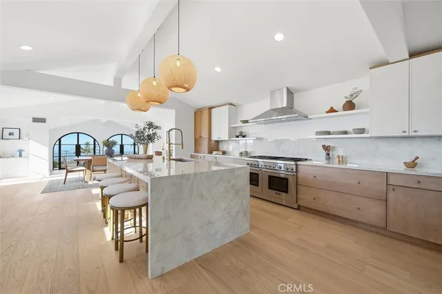 $4,350,000 | 406 VÃa Mesa Grande, Redondo Beach, CA 90277