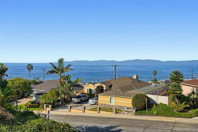 $4,350,000 | 406 VÃa Mesa Grande, Redondo Beach, CA 90277