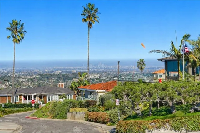 $4,350,000 | 406 VÃa Mesa Grande, Redondo Beach, CA 90277