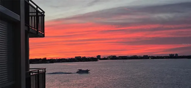 $2,500 | 6177 Sun Boulevard, Unit 401, St. Petersburg, FL 33715