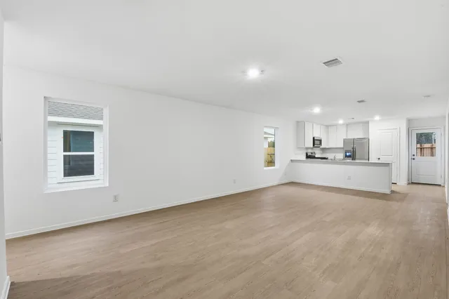 $1,695 | 25405 Carnation Court, Montgomery, TX 77316