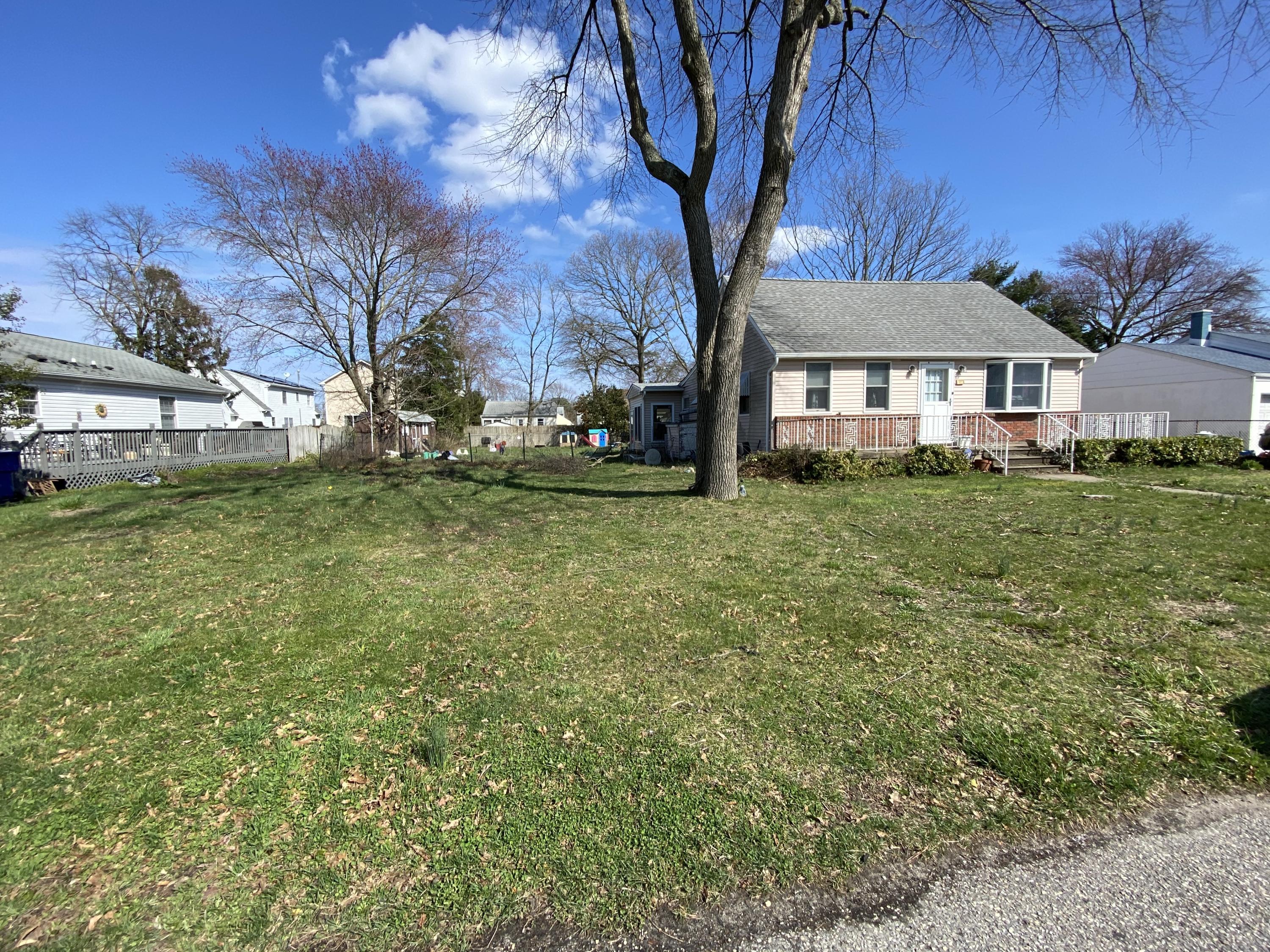 521 Lloyd Road Toms River, NJ 08753 - Photo 2 of 4 IMG_5011
