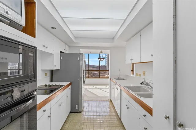 $399,000 | 1040 Lunalilo Street, Unit 706, Honolulu, HI 96822