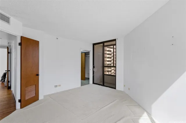 $399,000 | 1040 Lunalilo Street, Unit 706, Honolulu, HI 96822