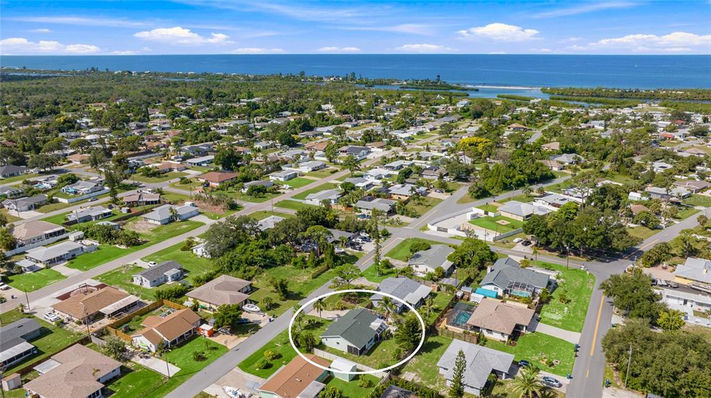 1220 Falcon Road Venice, FL 34293 - Photo 36 of 55 Gallery Image 36