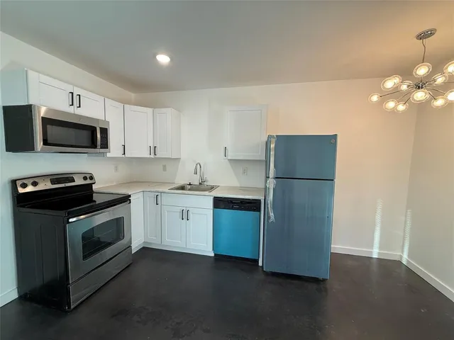 $1,500 | 1135 1/2 Holly Glen Circle, Dallas, TX 75232