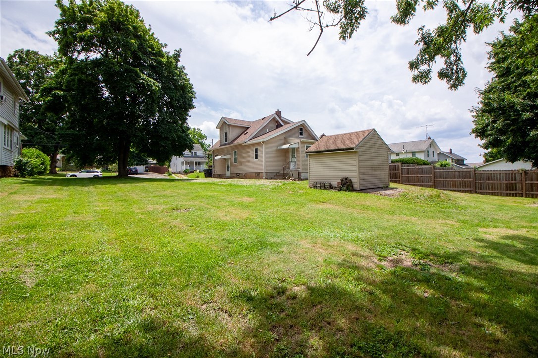 1869 Springfield Center Road Akron, OH 44312 - Photo 18 of 21