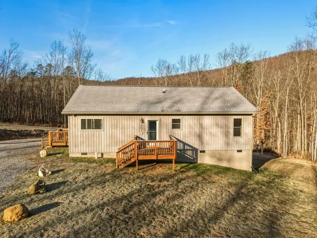$355,000 | 324 Old Wagon Road, Luray, VA 22835