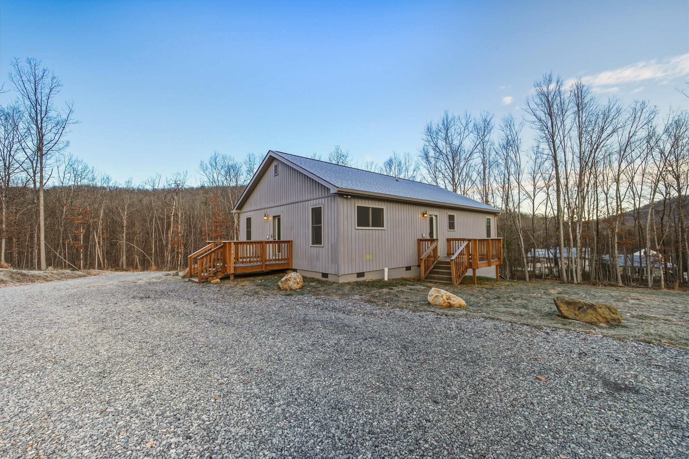 324 Old Wagon Road Luray, VA 22835 - Photo 33 of 46