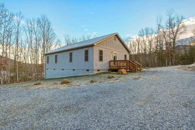 $355,000 | 324 Old Wagon Road, Luray, VA 22835