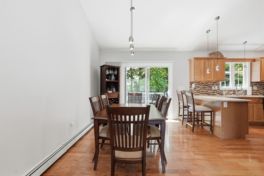 15 Primrose Street Worcester, MA 01604 - Photo 10 of 37